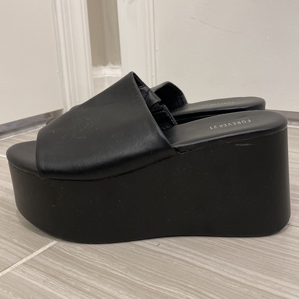 Y2K Black Chunky Platform Sandals